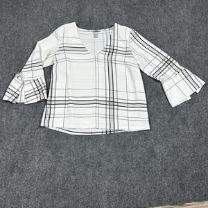H&M V-Neck 3/4 Sleeve White‎ Blouse Women's Size 10